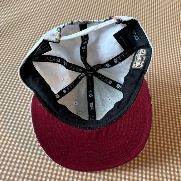 New Era Cleveland Cavs Tropical Flamingo Snapback hat - Picture 13 of 15